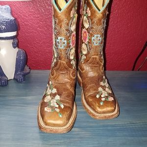 Genuine leather boots